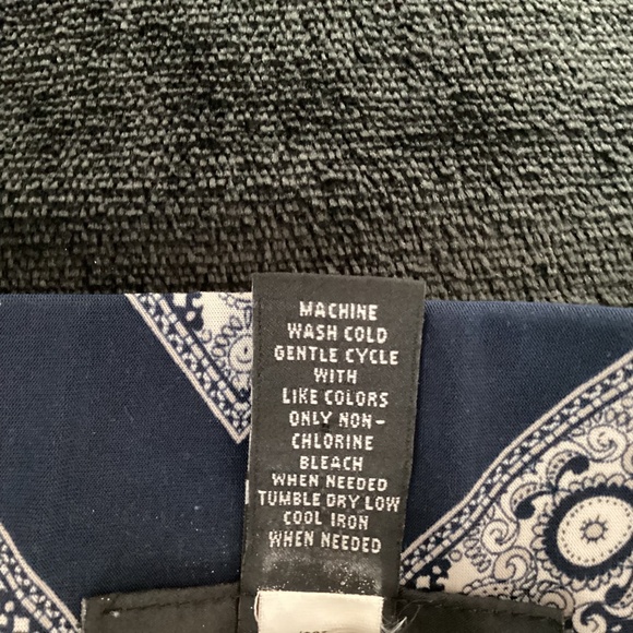 INC. women’s high rise palazzo pants, sz M, blue bandana print, polyester - Picture 5 of 5